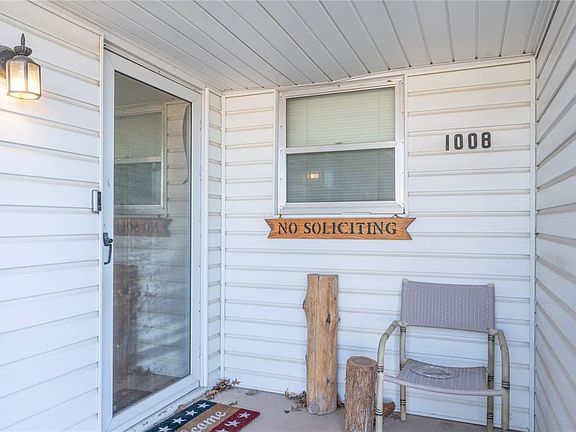 3rd image of 1008 W Havenwood Dr
