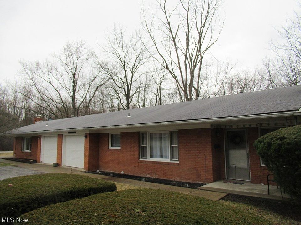 1st image of 670 E College St