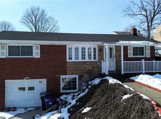 5166 Leona Dr, Pittsburgh, PA 15227