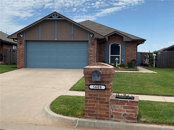 2nd image of 5608 Clearwater Dr