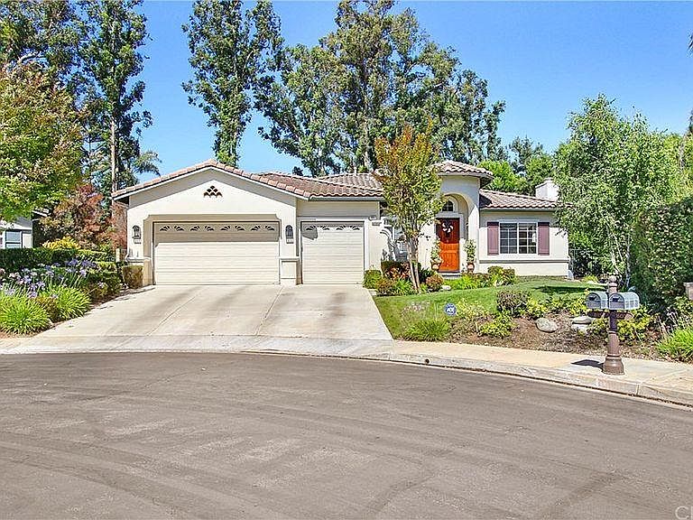 1st image of 815 Alderdale Ct