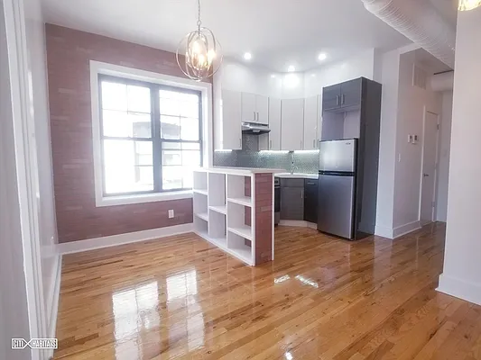 Rented by Citi Habitats | media 40