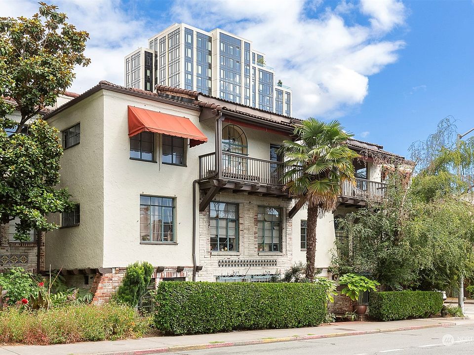 1st image of 4204 11th Avenue NE #17