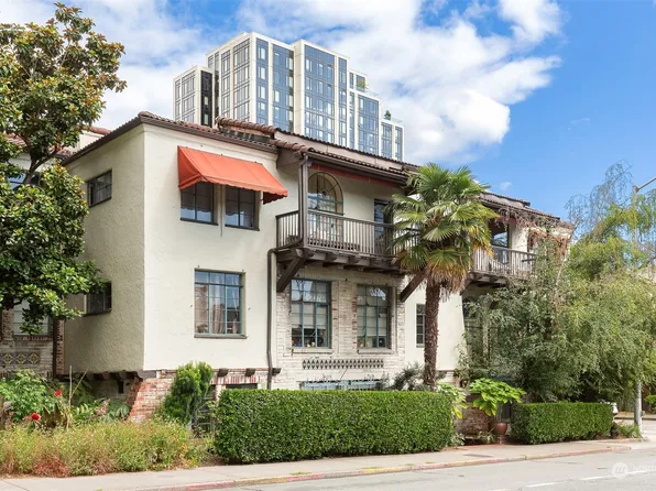 4204 11th Avenue NE #17, Seattle, WA 98105