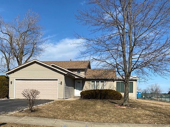 4th image of 1629 Arrington Dr