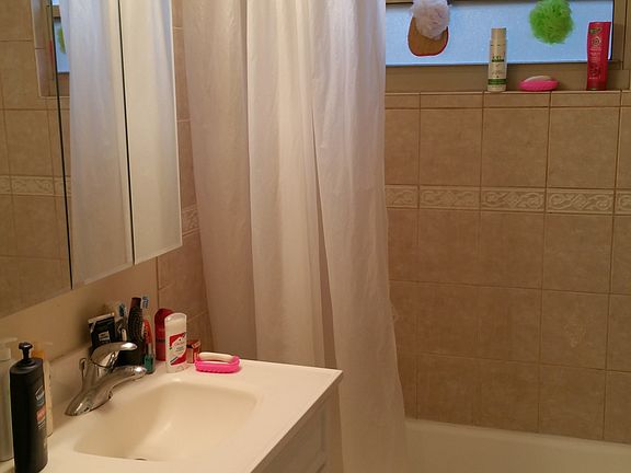 5th image of 2203 W Highland Ave APT 4E