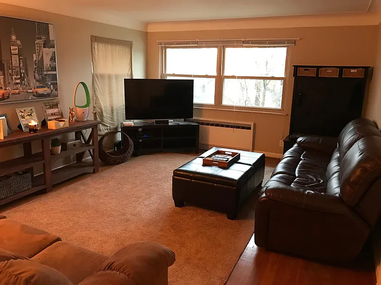 3330 Mowbray Ln #4 — Photo 1