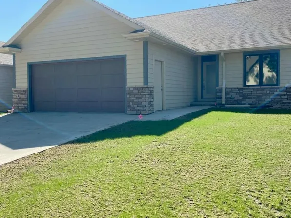 104 E 4 S #14, South Sioux City, NE 68776