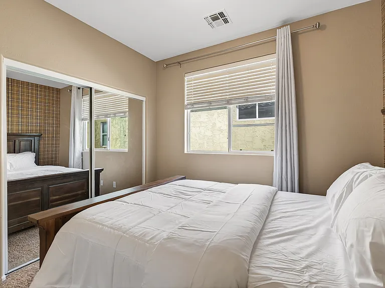 12034 W Polk St — Photo 29