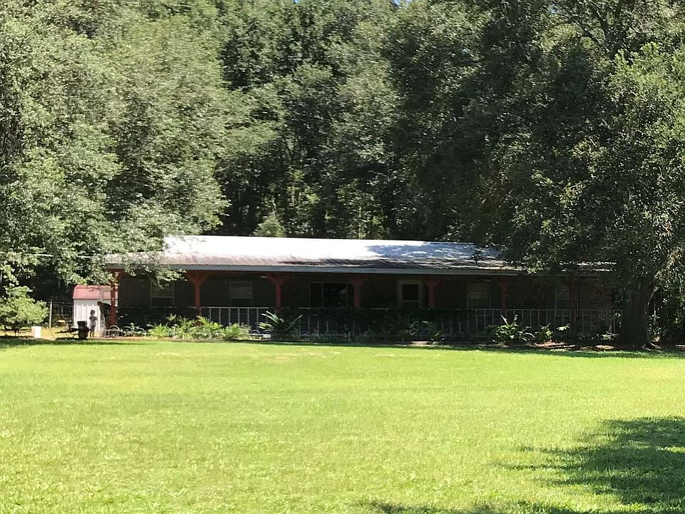 1st image of 289 SW Vista Ter