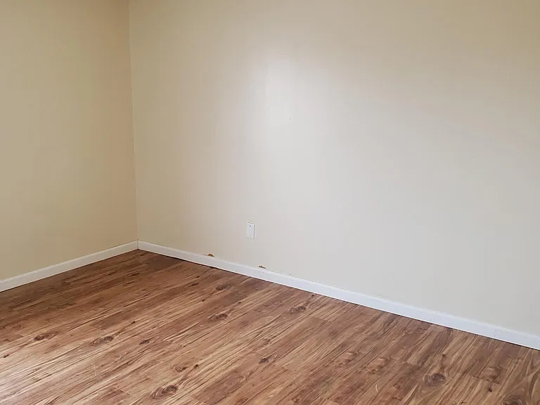 840 Spring Ave — Photo 9