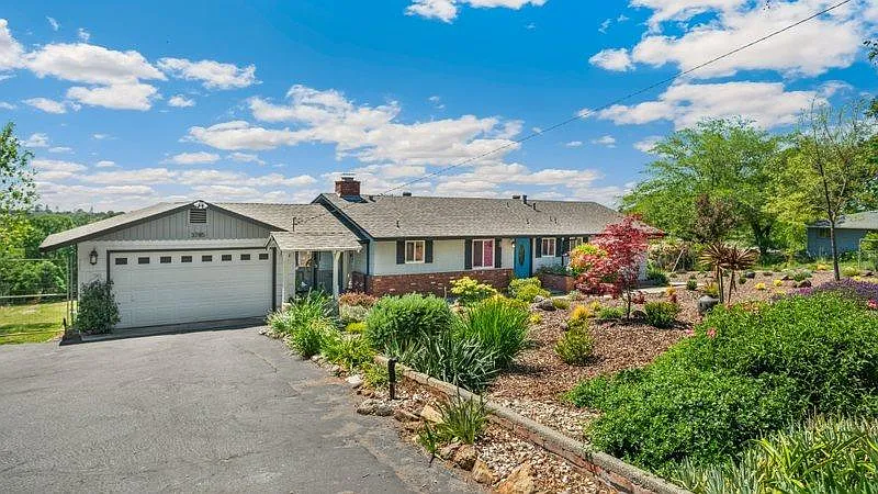 3785 Bell Rd photo 1