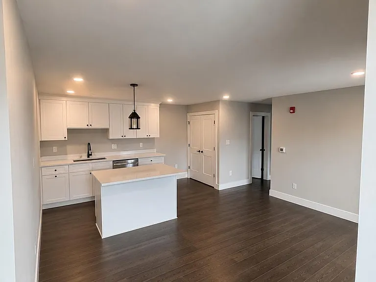 23 Tanner St #A3 — Photo 2
