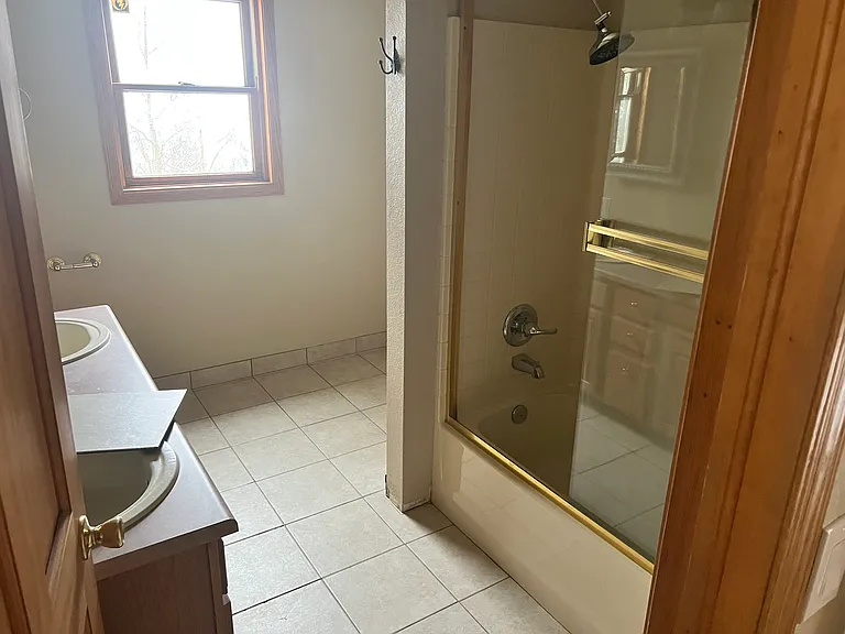 358 Peterson Dr — Photo 30
