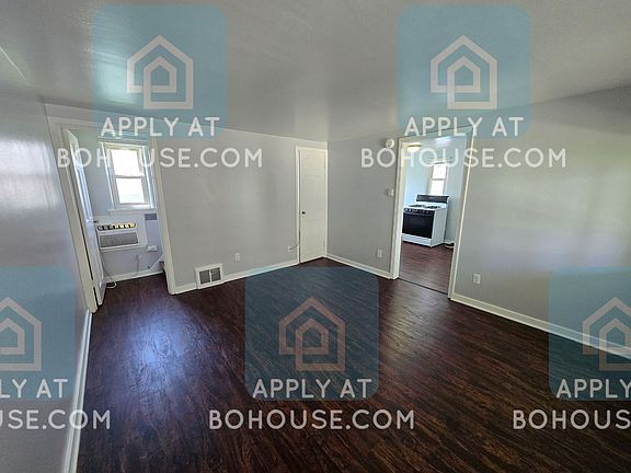 5th image of 3014 McArthur Dr APT 3