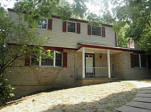 3rd image of 3802 Edinburg Dr