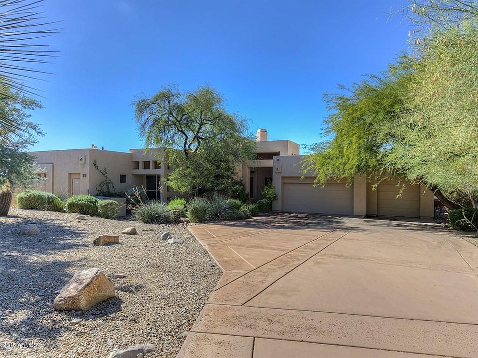 1st image of 12120 N 114th Way