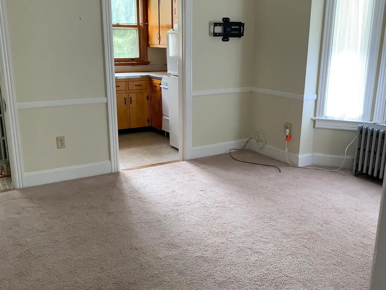 150 W Richardson Ave — Photo 2