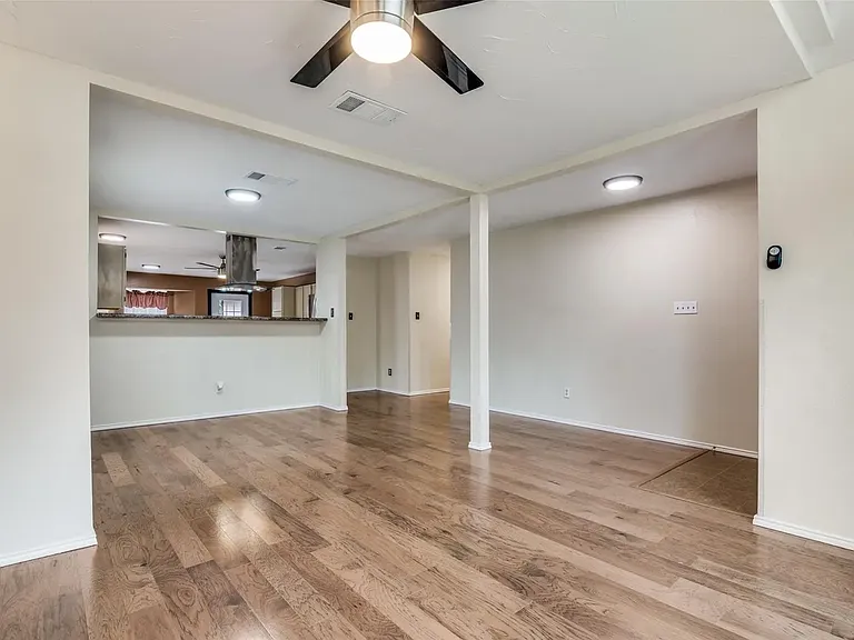 6512 Coral Ln — Photo 5