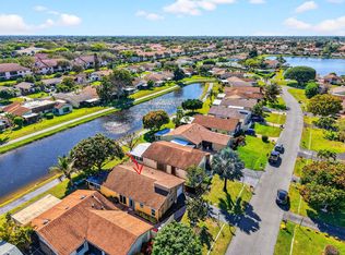 5198 Mirror Lakes Boulevard, Boynton Beach, FL 33472