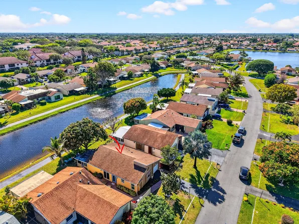 5198 Mirror Lakes Boulevard, Boynton Beach, FL 33472