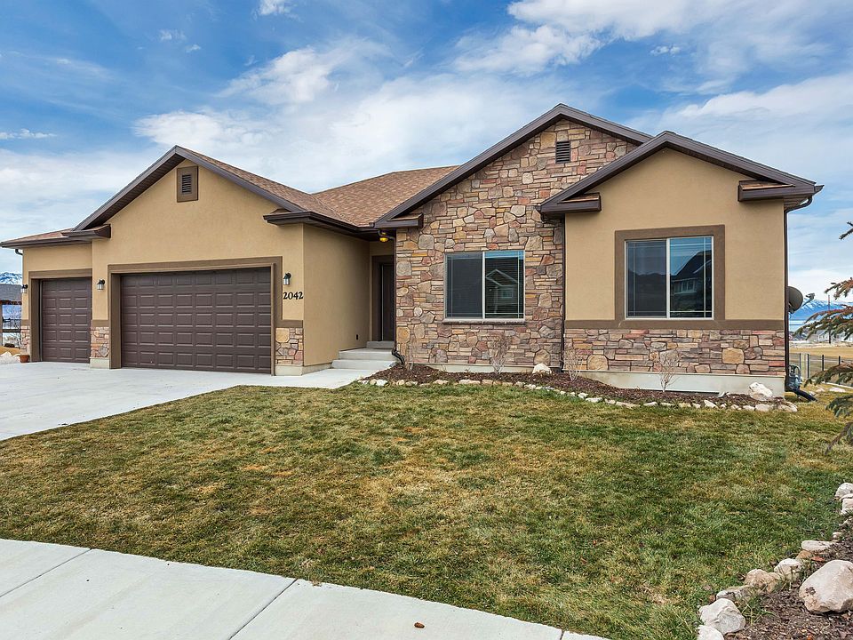 1st image of 2042 S Arabian Cir