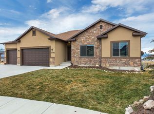2042 S Arabian Cir, Saratoga Springs, UT 84045