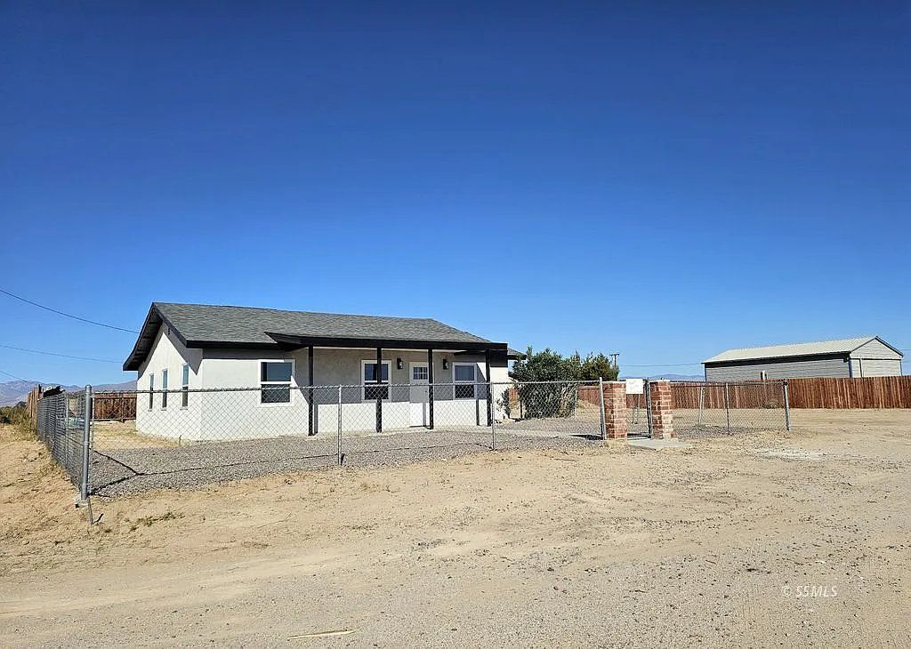 200 N Kern St photo 1