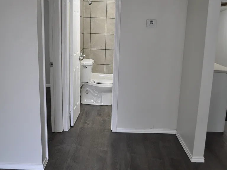108 Hilltop Dr — Photo 6