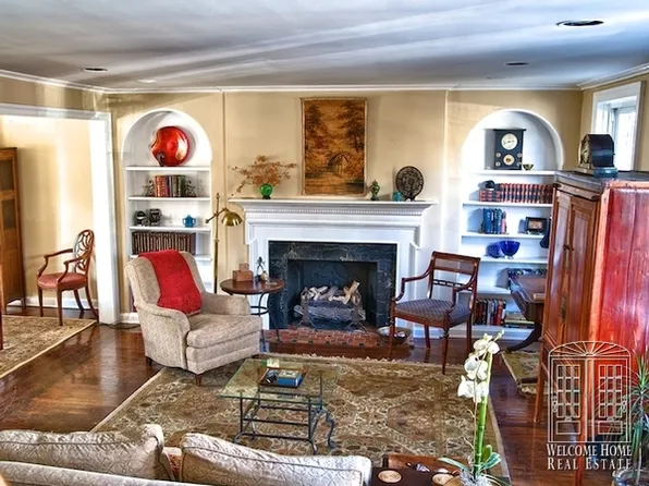 39-18 48th Street image 1 of 8