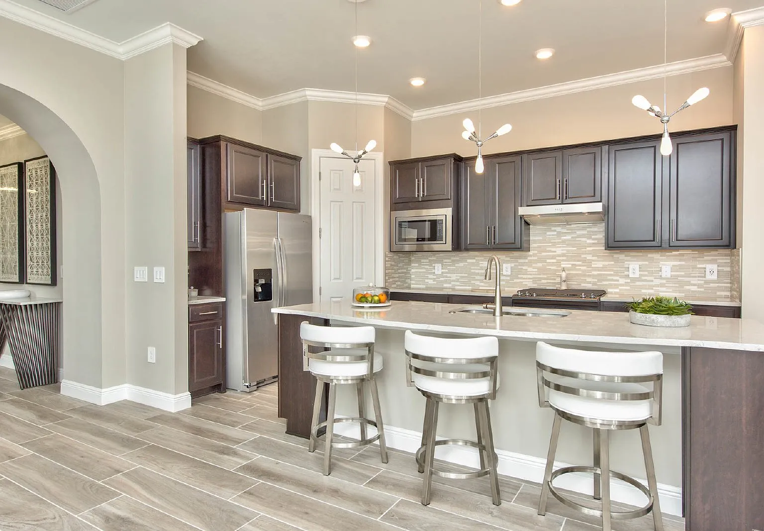 3 bed, 3.0 bath, 2200 sqft, $12,000 — Photo 4