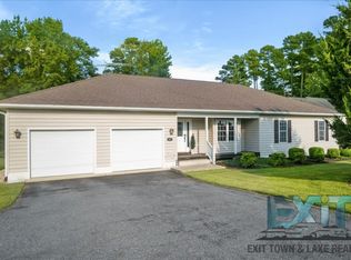 94 Blackridge Rd, Bracey, VA 23919