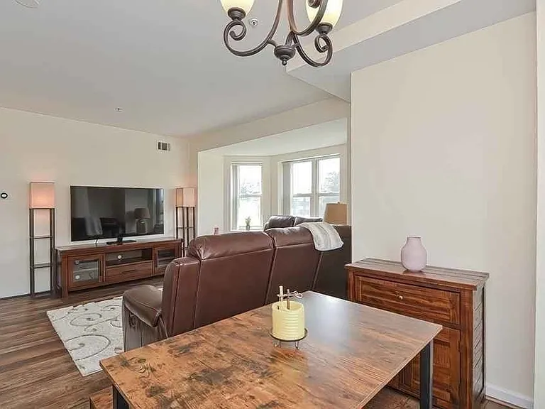 1 Cityview Ln #205 — Photo 6