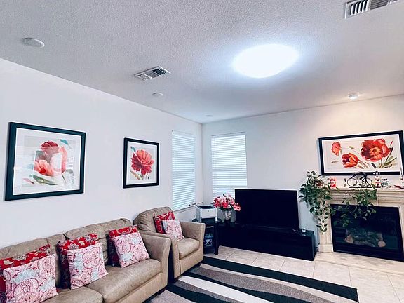 4th image of 210 W Santa Cruz Way