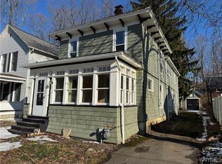 18 Leverett St, Fredonia, NY