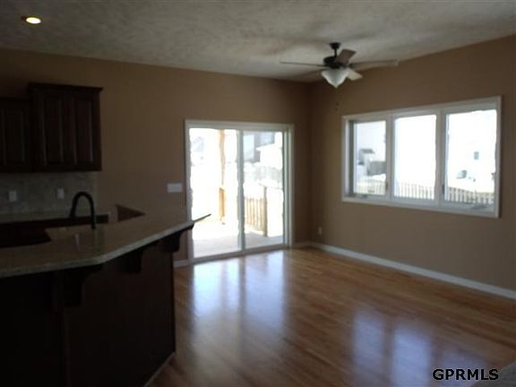 4th image of 9516 S 171st Ave