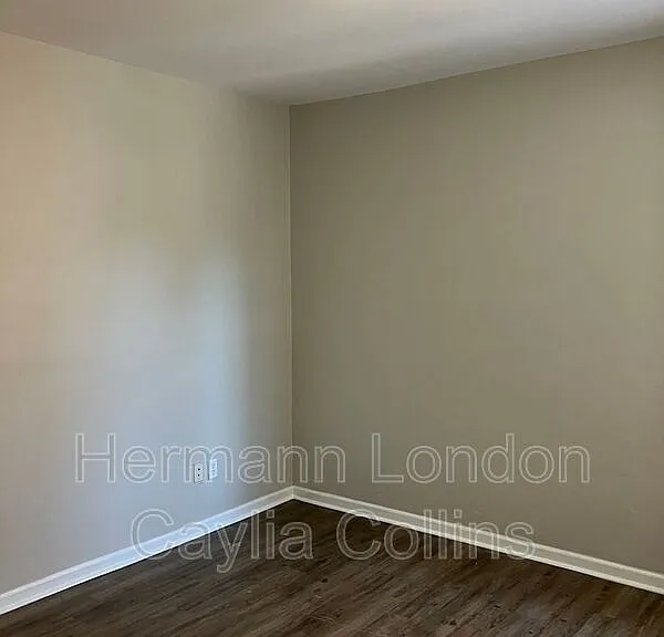 3660 Bates St #2E — Photo 5