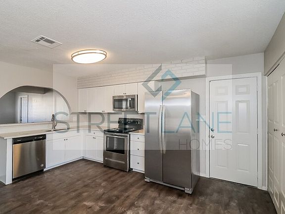 5th image of 1608 W Rockwood Dr