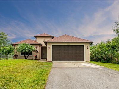 1260 8th St NE, Naples, FL, 34120