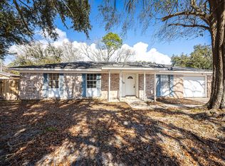 5019 Cambridge Dr, Pascagoula, MS 39581