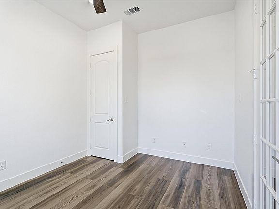 5th image of 1110 Norris St