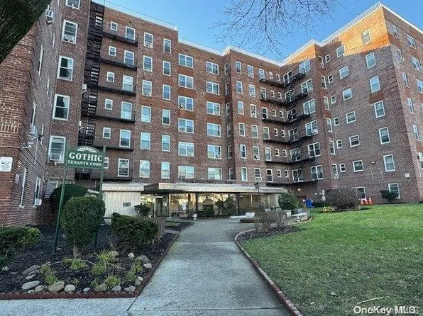 84-50 169 Street #619, Jamaica Hills, NY 11432