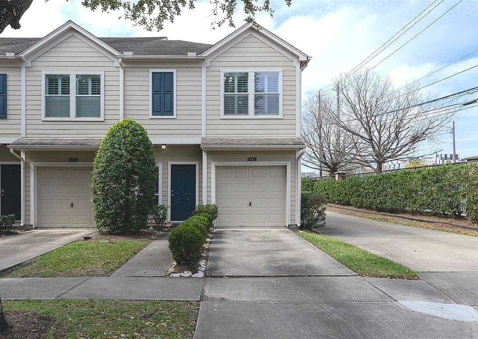 1st image of 943 W Heights Hollow Ln