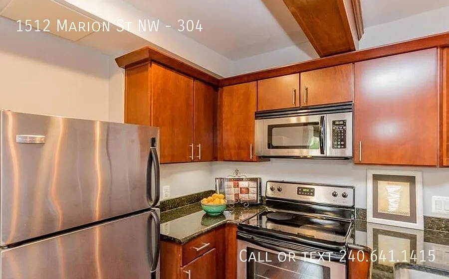 Charming Studio Condo in Shaw! — Photo 2