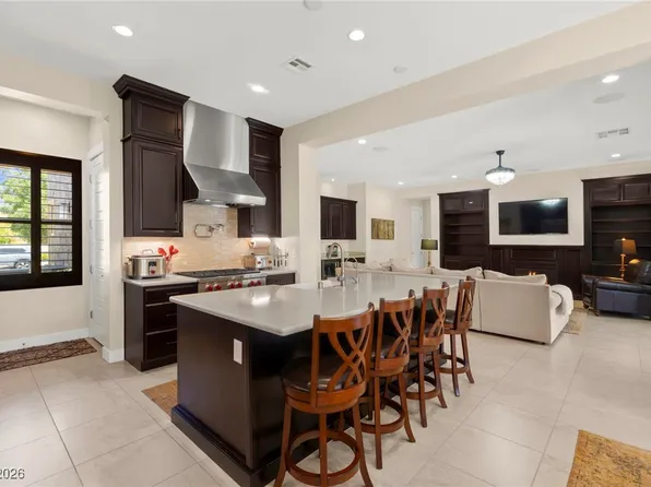 6810 Silver Crescent St, Las Vegas, NV 89148