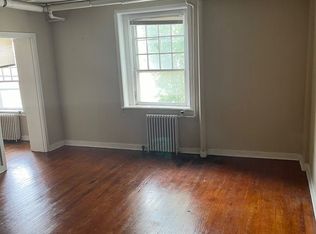 2 S Market St, Elizabethtown, PA 17022