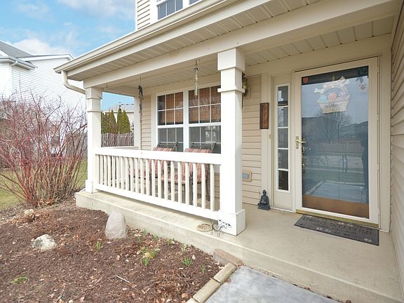 2nd image of 17231 Dundee Dr