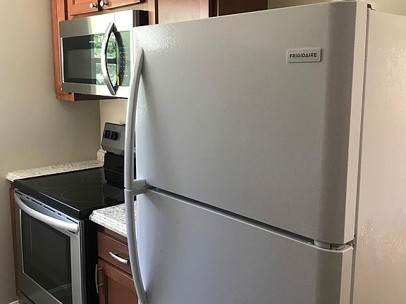 4th image of 3326 McLelland Ave APT 3