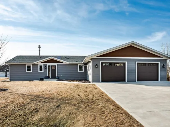 110 Hidden Meadows Dr, Battle Lake, MN 56515
