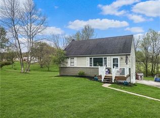 619 Hunter Ln, New Castle, PA 16101